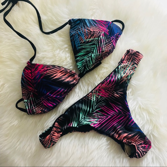 ❗️MOVING SALE🌈 Colorful Triangle Top Bikini - Picture 6 of 6